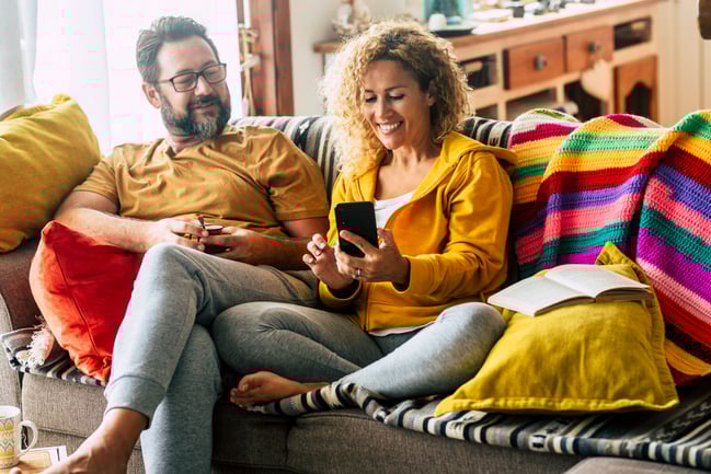 happy-and-cheerful-adult-couple-enjoy-time-at-home-2025-03-09-03-14-37-utc